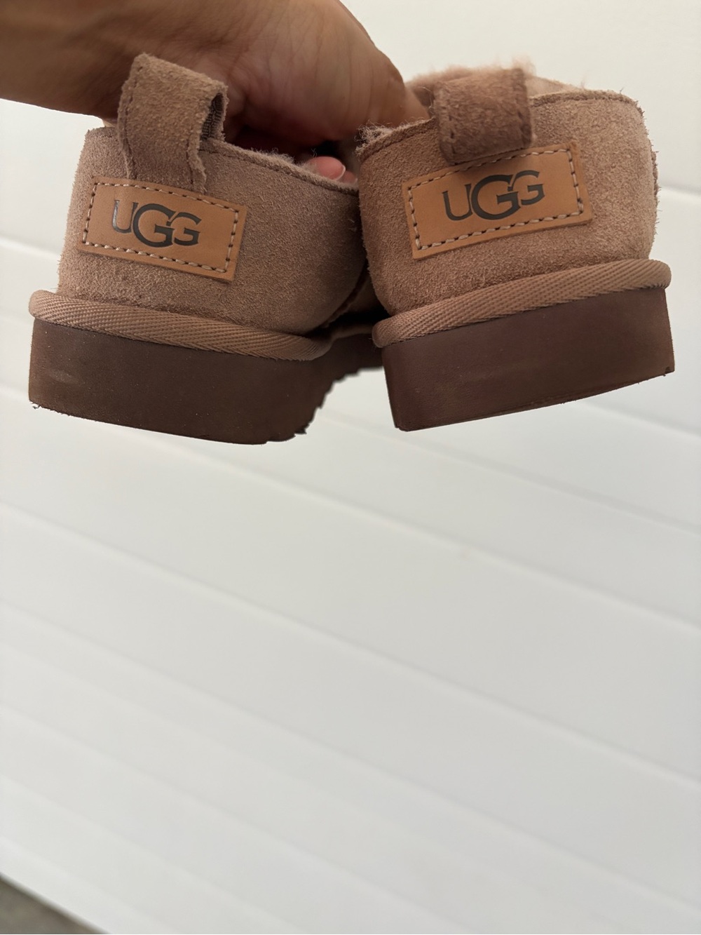 UGGS size 8 - Picture 8 of 8
